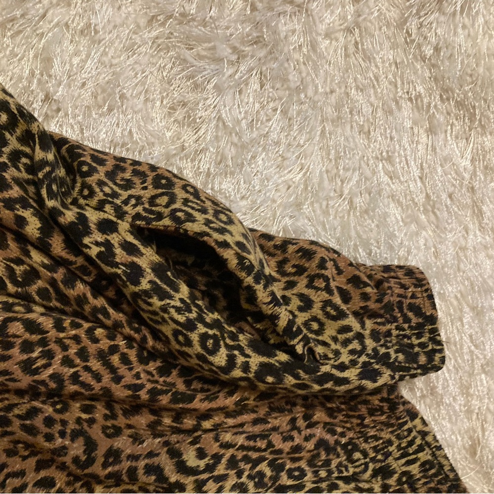 Silk Leopard Print Loungewear Animal Print Sleepwear 2pc Short Set - Picture 5 of 6
